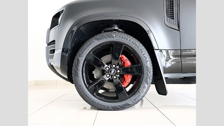 2025 New Land Rover Defender 110 Santorini Black AWD X