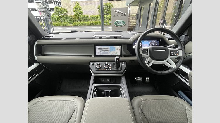 2021 認定中古車 Land Rover Defender 110 パンゲアグリーン P300 AWD（AT） SE