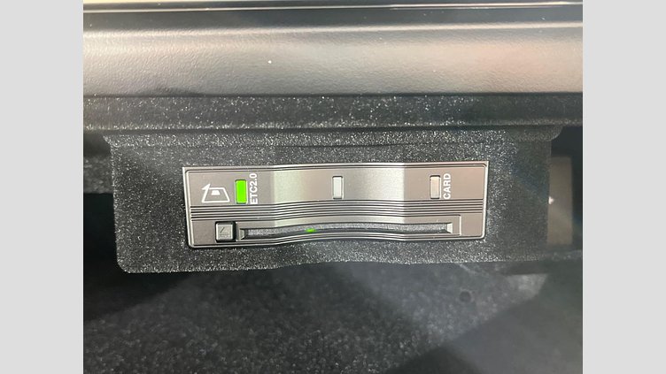 2024 認定中古車 Land Rover Range Rover Sport ジオラグリーン D300マイルドハイブリッド スタンダードホイールベース Dynamic HSE