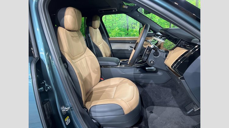 2024 認定中古車 Land Rover Range Rover Sport ジオラグリーン D300マイルドハイブリッド スタンダードホイールベース Dynamic HSE