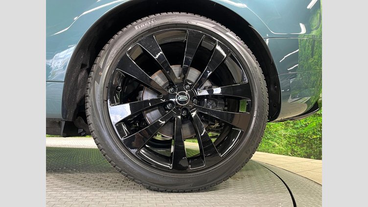 2024 認定中古車 Land Rover Range Rover Sport ジオラグリーン D300マイルドハイブリッド スタンダードホイールベース Dynamic HSE