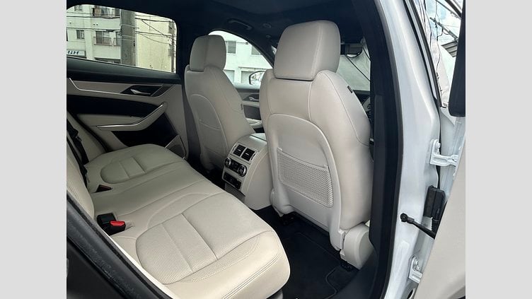 2025 認定中古車 Jaguar F-Pace オストゥーニパールホワイト D200 AWD（オートマチック）MHEV R-DYNAMIC SE