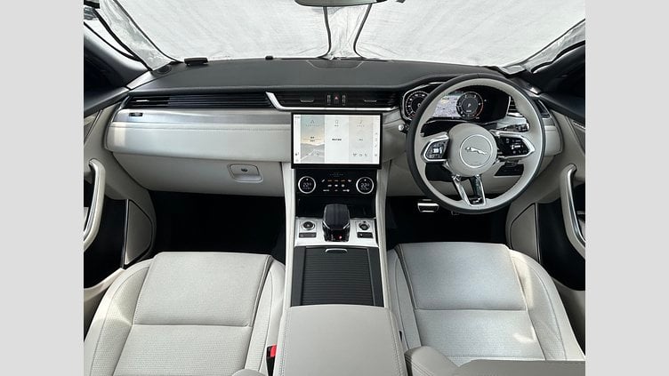 2025 認定中古車 Jaguar F-Pace オストゥーニパールホワイト D200 AWD（オートマチック）MHEV R-DYNAMIC SE
