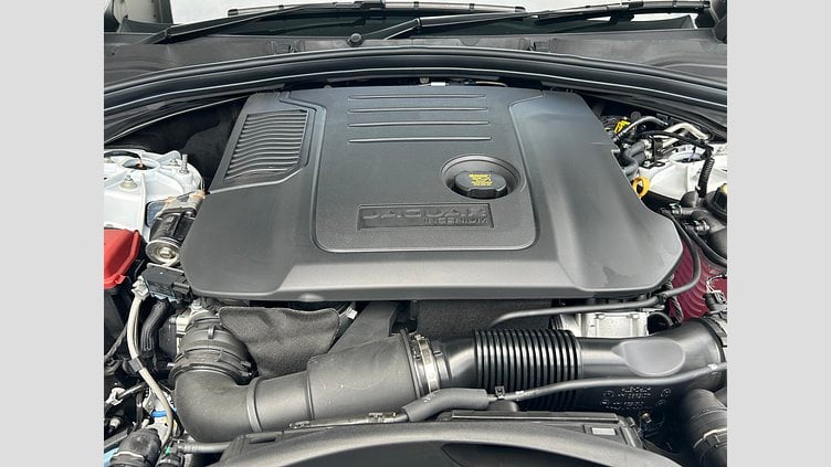 2025 認定中古車 Jaguar F-Pace オストゥーニパールホワイト D200 AWD（オートマチック）MHEV R-DYNAMIC SE
