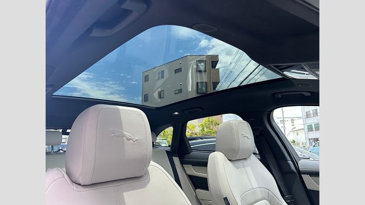 2025 認定中古車 Jaguar F-Pace オストゥーニパールホワイト D200 AWD（オートマチック）MHEV R-DYNAMIC SE