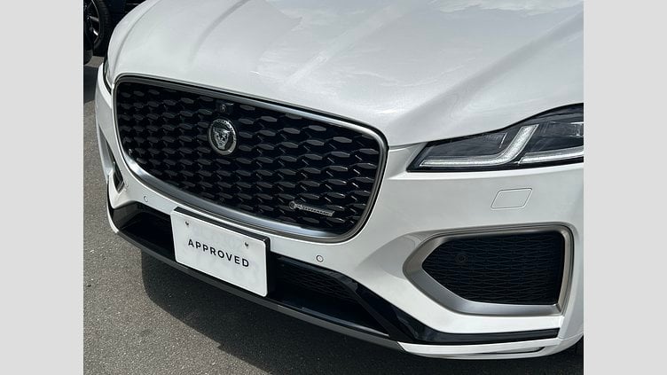 2025 認定中古車 Jaguar F-Pace オストゥーニパールホワイト D200 AWD（オートマチック）MHEV R-DYNAMIC SE