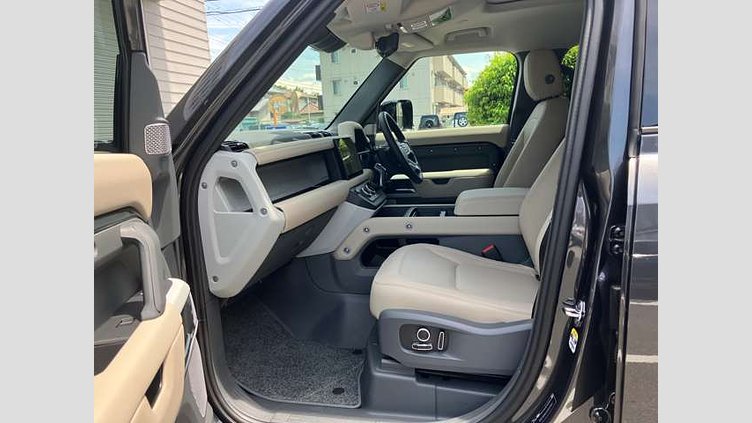 2024 認定中古車 Land Rover Defender 130 カルパチアングレイ D300 AWD（AT） SE