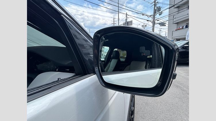 2024 認定中古車 Land Rover Discovery Sport オストゥーニパールホワイト P250（ガソリン） 標準ホイール DYNAMIC SE