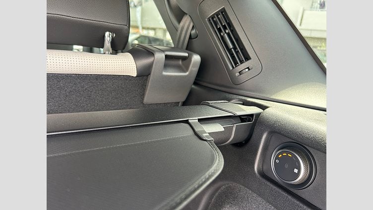 2024 認定中古車 Land Rover Discovery Sport オストゥーニパールホワイト P250（ガソリン） 標準ホイール DYNAMIC SE