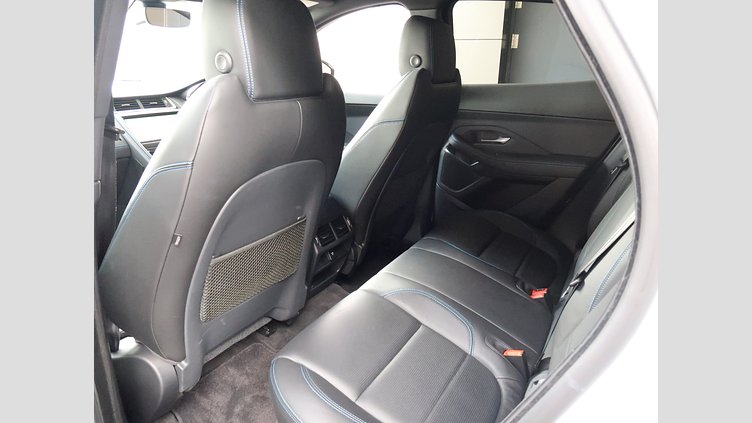 2018 認定中古車 Jaguar E-Pace フジ ホワイト D180 オートマチック全輪駆動 R-DYNAMIC S