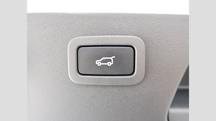 2018 認定中古車 Jaguar E-Pace フジ ホワイト D180 オートマチック全輪駆動 R-DYNAMIC S