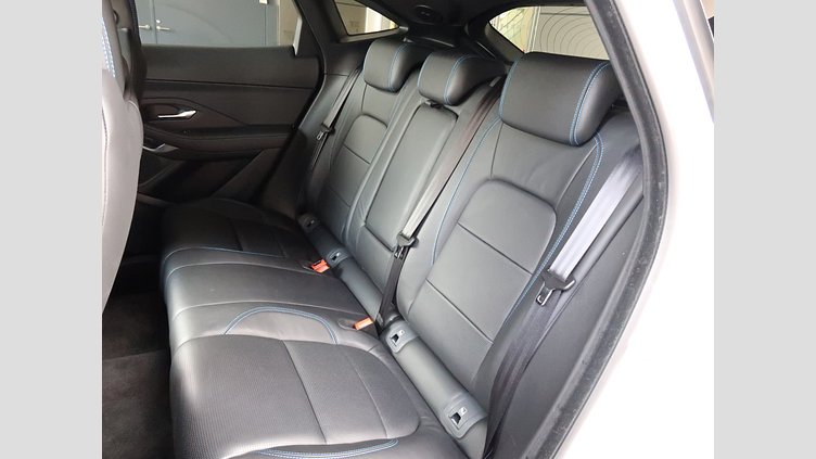 2018 認定中古車 Jaguar E-Pace フジ ホワイト D180 オートマチック全輪駆動 R-DYNAMIC S