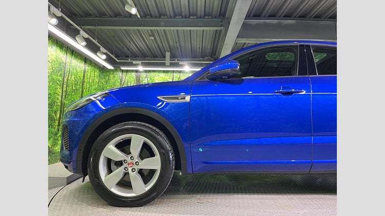 2018 認定中古車 Jaguar E-Pace シージアムブルー D180 オートマチック全輪駆動 R-DYNAMIC S