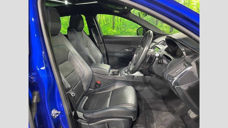 2018 認定中古車 Jaguar E-Pace シージアムブルー D180 オートマチック全輪駆動 R-DYNAMIC S