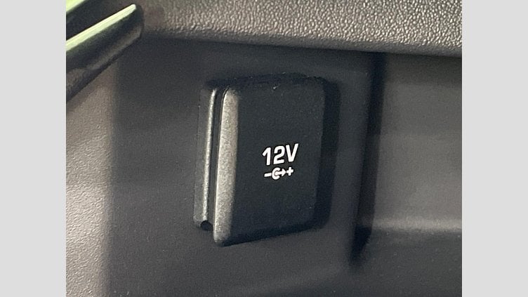2019 認定中古車 Land Rover Discovery Sport Fuji White 2.0 litre i4D Diesel ラグビーワールドカップ２０１９エディション