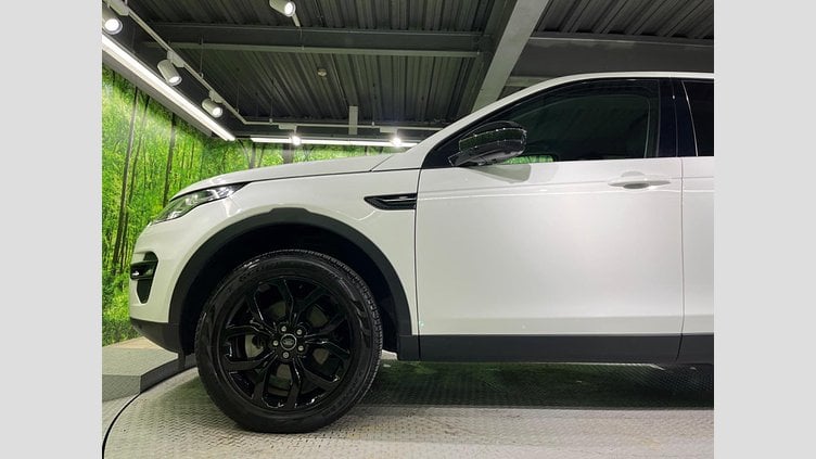 2019 認定中古車 Land Rover Discovery Sport Fuji White 2.0 litre i4D Diesel ラグビーワールドカップ２０１９エディション