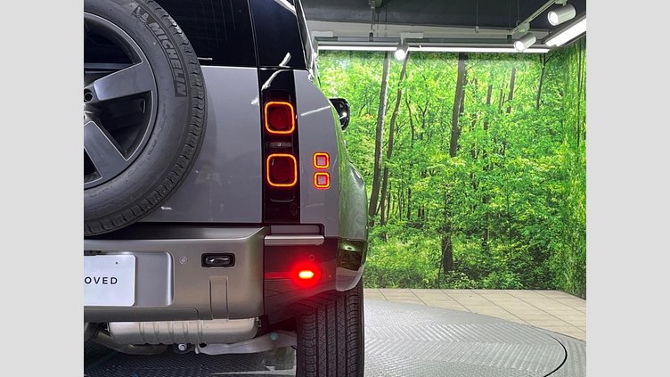 2024 認定中古車 Land Rover Defender 110 アイガーグレイ D300 AWD（AT） X-DYNAMIC HSE