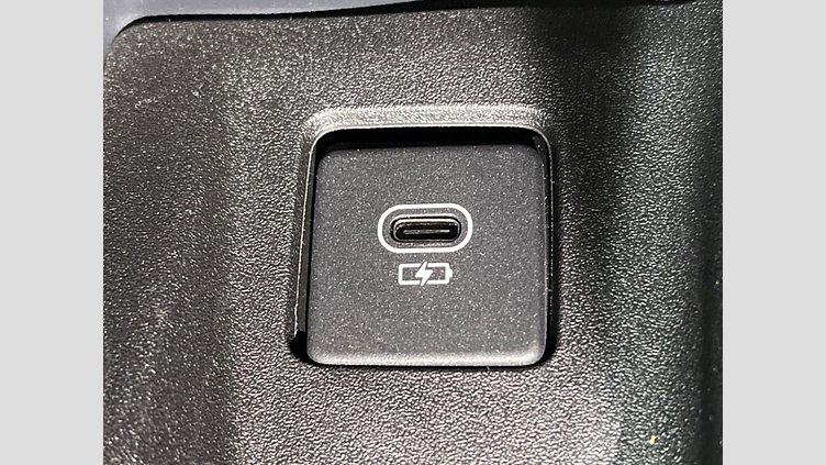 2024 認定中古車 Land Rover Defender 110 アイガーグレイ D300 AWD（AT） X-DYNAMIC HSE