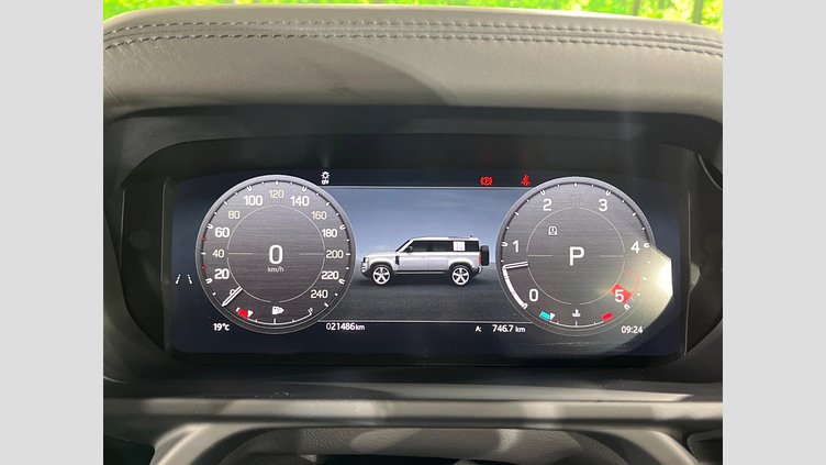 2024 認定中古車 Land Rover Defender 110 アイガーグレイ D300 AWD（AT） X-DYNAMIC HSE