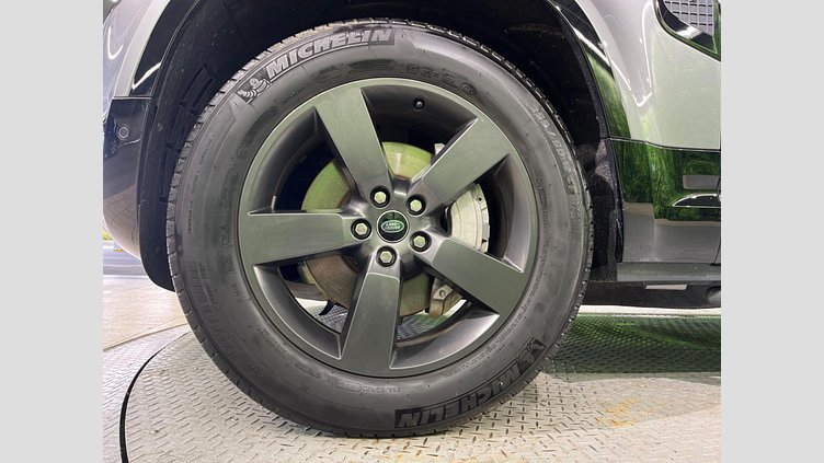 2024 認定中古車 Land Rover Defender 110 アイガーグレイ D300 AWD（AT） X-DYNAMIC HSE