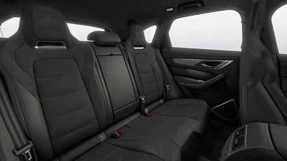 F-Pace 7