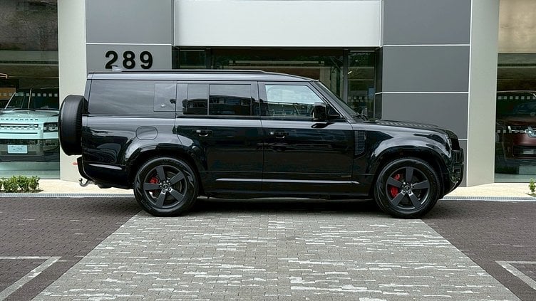 2022 認證中古車 Land Rover Defender 130 (1AG) 聖托里尼黑 Santorini Black P400  X