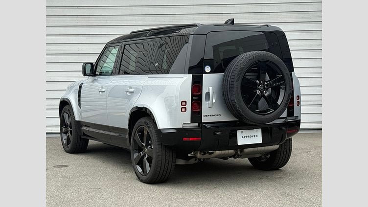 2024 認定中古車 Land Rover Defender 110 ハクバシルバー D300 AWD（AT） X-DYNAMIC HSE