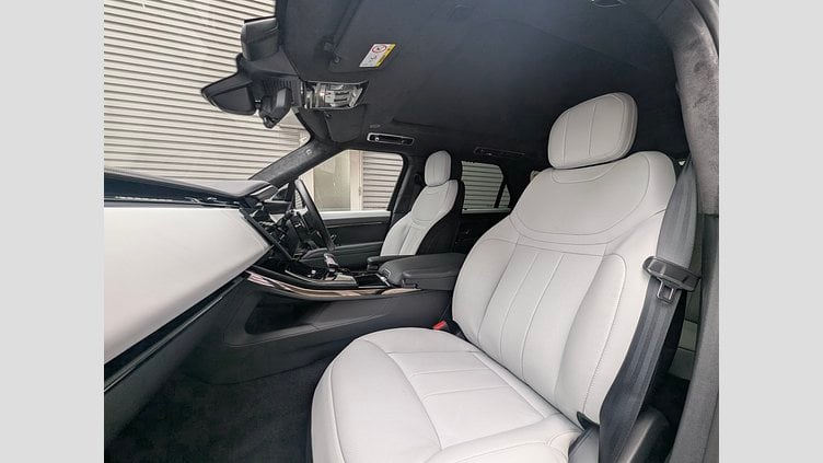 2025 認定中古車 Land Rover Range Rover Sport フィレンツェレッド P550eプラグインハイブリッド（ガソリン） スタンダードホイールベース Autobiography