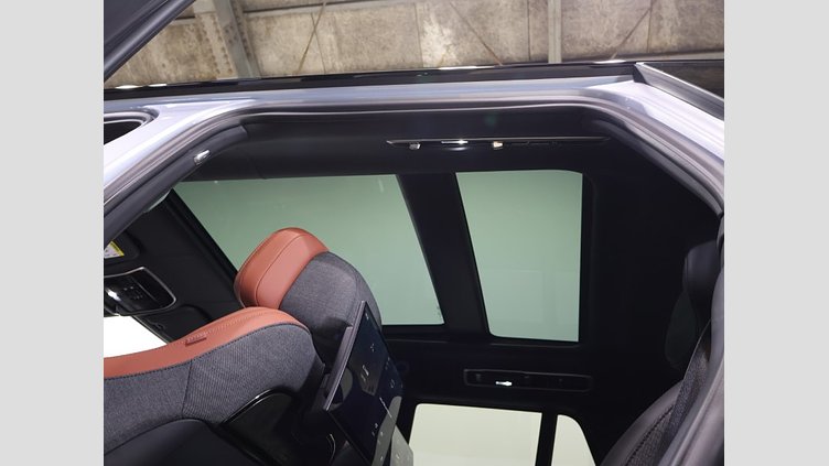 2024 認定中古車 Land Rover Range Rover イオニアンシルバー - グロスフィニッシュ 615 AWD（AT） スタンダードホイールベース SV
