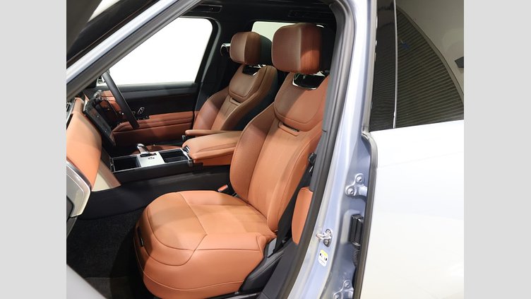 2024 認定中古車 Land Rover Range Rover イオニアンシルバー - グロスフィニッシュ 615 AWD（AT） スタンダードホイールベース SV