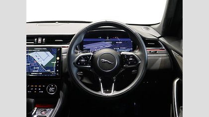 F-Pace 9