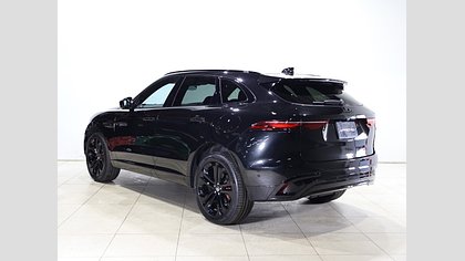 F-Pace 1