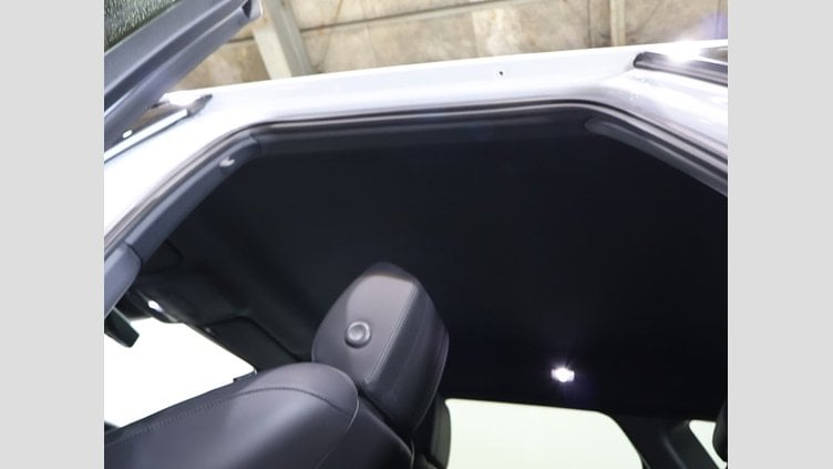 2020 認定中古車 Land Rover Range Rover Evoque ユーロンホワイト P250 R-DYNAMIC S