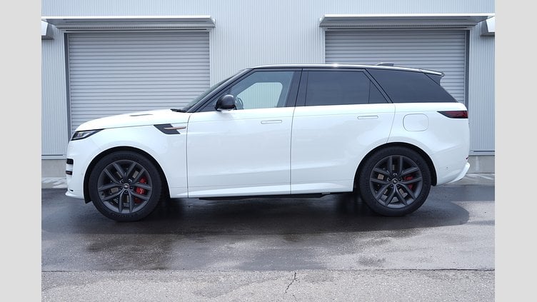 2024 認定中古車 Land Rover Range Rover Sport フジホワイト P550eプラグインハイブリッド（ガソリン） スタンダードホイールベース Dynamic SE