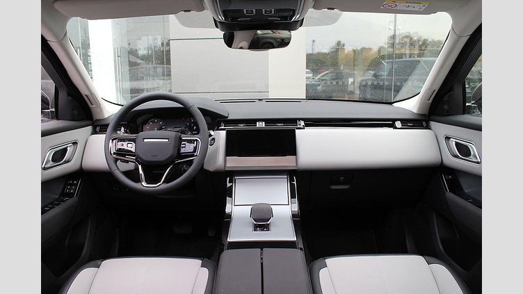 2025 SKLADOVÉ VOZIDLÁ Land Rover Range Rover Velar Fuji White NEW RANGE ROVER VELAR, 2.0l 250PS 4wd, Auto S
