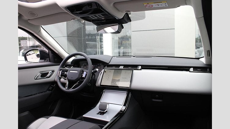 2025 SKLADOVÉ VOZIDLÁ Land Rover Range Rover Velar Fuji White NEW RANGE ROVER VELAR, 2.0l 250PS 4wd, Auto S