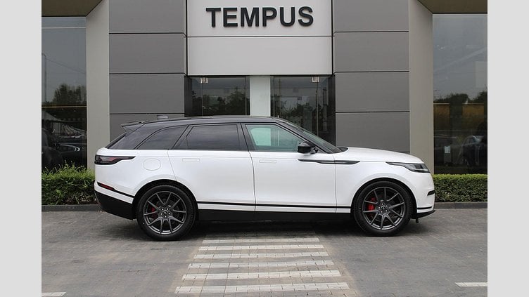 2025 SKLADOVÉ VOZIDLÁ Land Rover Range Rover Velar Fuji White NEW RANGE ROVER VELAR, 2.0l 250PS 4wd, Auto S