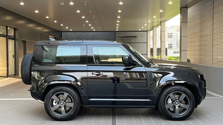 2024 認證中古車 Land Rover Defender 90 Santorini Black 3.0 litre i6D​ 標準軸距 Dynamic SE
