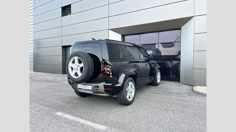 2025 SKLADOVÉ VOZIDLÁ Land Rover Defender 110 Čierna Santorini D250 MHEV AUTOMAT AWD X-Dynamic SE