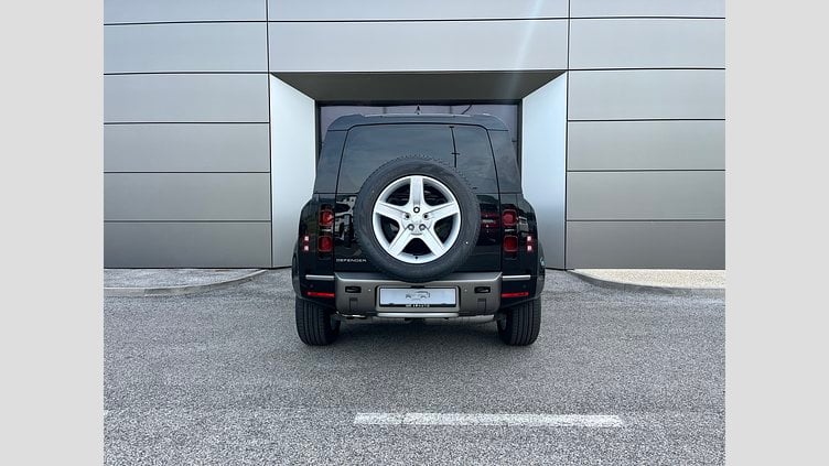 2025 SKLADOVÉ VOZIDLÁ Land Rover Defender 110 Čierna Santorini D250 MHEV AUTOMAT AWD X-Dynamic SE
