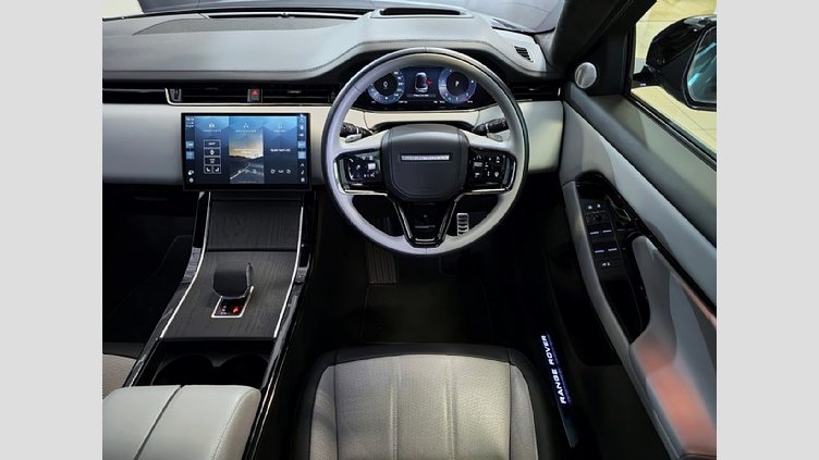 2024 Approved Land Rover Range Rover Evoque Eiger Grey BALANCE OF WARRANTY 100 000KM. BALANCE OF MAINTENANCE PLAN VALID UNTIL 100 000KM. Smart View Mirror, Full Extended Leather Upgrade, Side Vents - Burnished Copper, Voice Control, Rain Sensor, Navigation, Blind Spot Assist. Range Rover Evoque 2.0D Autobiography 147KW (D200)