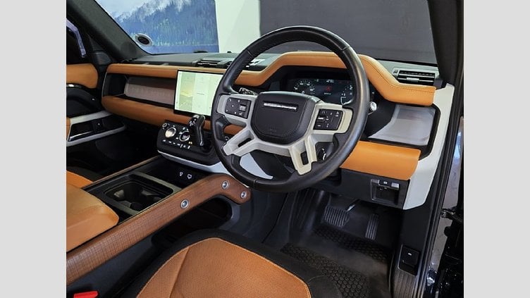 2022 Approved Land Rover Defender 90 Santorini Black BALANCE OF 5 YR MAINTENANCE PLAN VALID OR 100 000KM. FULL SERVICE HISTORY. Electronic Air Suspension, Heated Front Seats, Heated Folding , Detachable Towbar, Perimetric and Volumetric Protection, Meridian Sound System, Automatic Headlamp Levelling. Defender 90 D240 HSE X-Dynamic (177KW)