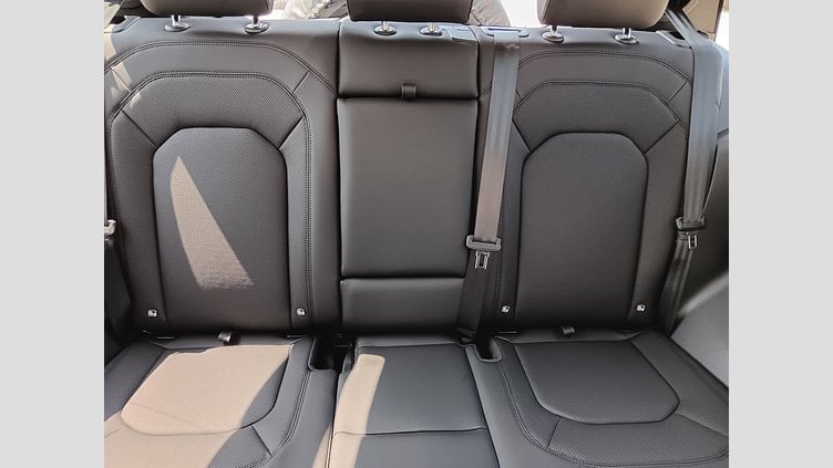 2025 SKLADOVÉ VOZIDLÁ Land Rover Defender 90 Carpathian Grey 3.0D 250PS MHEV D250 MHEV S AWD Auto 
