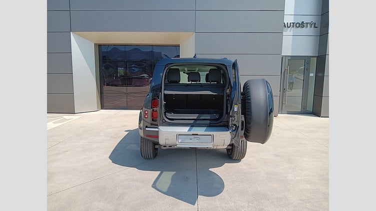 2025 SKLADOVÉ VOZIDLÁ Land Rover Defender 90 Carpathian Grey 3.0D 250PS MHEV D250 MHEV S AWD Auto 