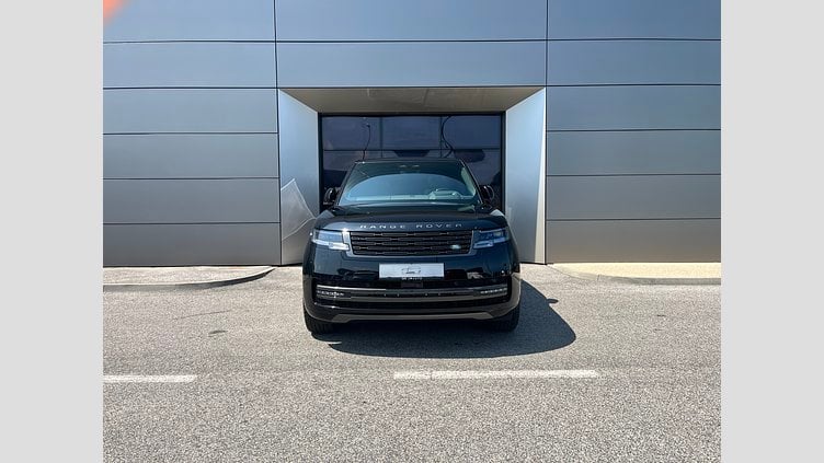 2025 SKLADOVÉ VOZIDLÁ Land Rover Range Rover Čierna Santorini P550e PHEV AWD AUTOMAT SWB Autobiography