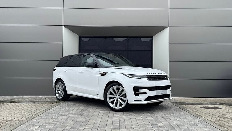 2025 SKLADOVÉ VOZIDLÁ Land Rover Range Rover Sport Ostuni Pearl White P550e PHEV Autobiography