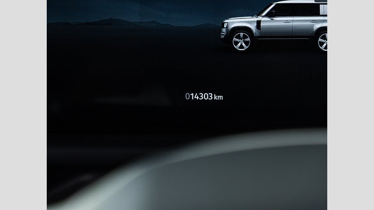 2023 認定中古車 Land Rover Defender 110 サントリーニブラック D300 AWD（AT） S