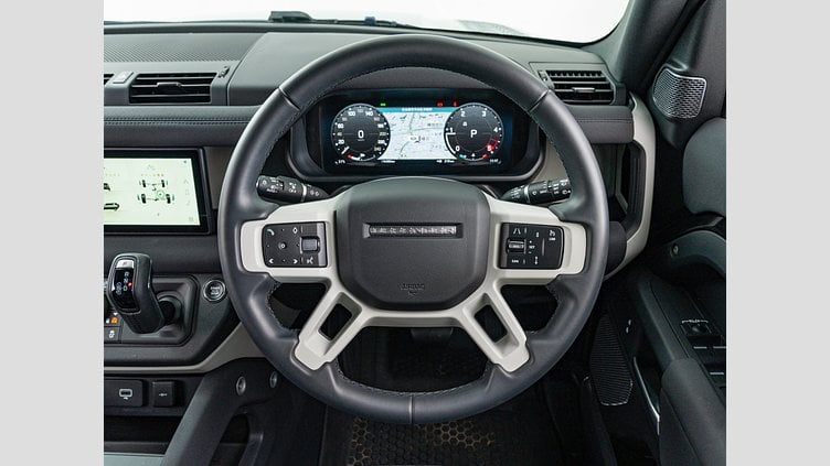 2023 認定中古車 Land Rover Defender 110 サントリーニブラック D300 AWD（AT） S