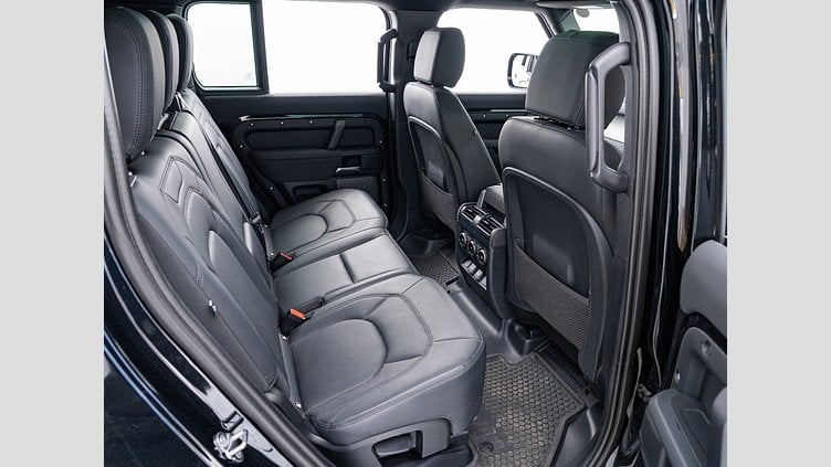 2023 認定中古車 Land Rover Defender 110 サントリーニブラック D300 AWD（AT） S