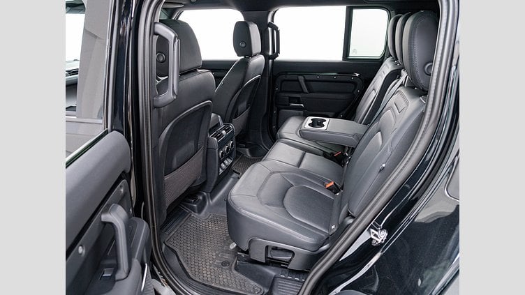 2023 認定中古車 Land Rover Defender 110 サントリーニブラック D300 AWD（AT） S